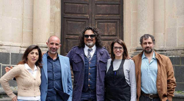 Da Milo a Randazzo passando per Linguaglossa e Castiglione di Sicilia, la cucina a Km0 è protagonista della sesta puntata di “Alessandro Borghese – 4 Ristoranti”