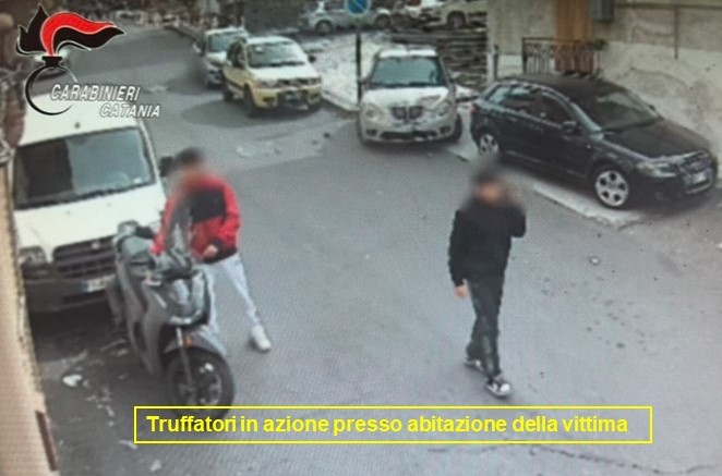 Truffa del “finto carabiniere” ai danni di un’anziana: indagine lampo dei Carabinieri. Arrestati in due VIDEO