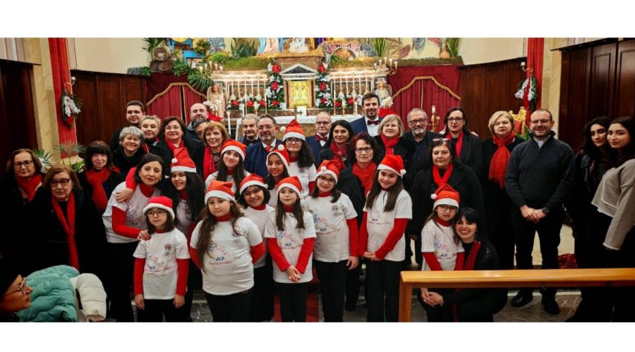 Riposto, un grande abbraccio di note e voci per il Concerto di Natale al Carmine