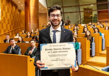 Eccellenza giarrese: Giuseppe Sciacca riceve il Premio America Giovani alla Camera