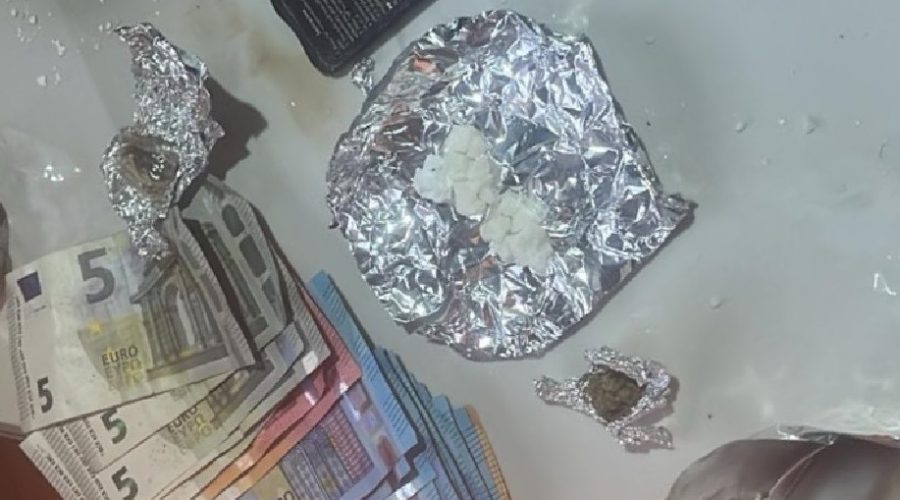 Smantellata una piazza di spaccio: arrestati 2 spacciatori VIDEO