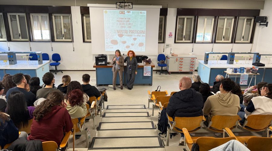 Presentato al liceo Leonardo di Giarre il libro “Le Ciociare di Capizzi” di Marinella Fiume
