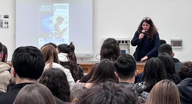 Riposto, l’IA come specchio della società: riflessioni su rischi e opportunità