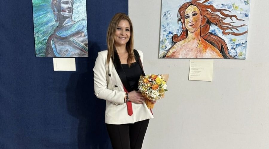 Acireale, inaugurata la mostra “Alchimia delle differenze” dell’artista Grazia Russo