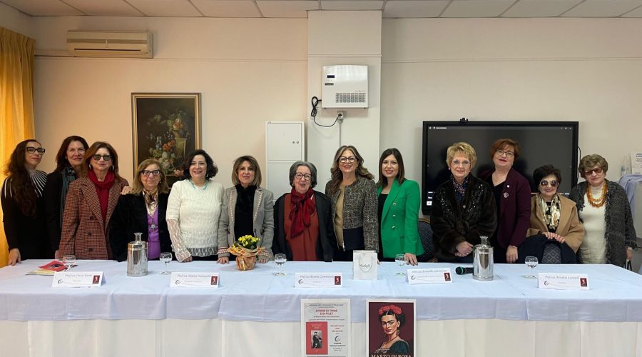 Giarre, presentato il volume “Storie di trine e di filet” di Rosaria Zammataro nell’ambito di “Marzo in rosa”
