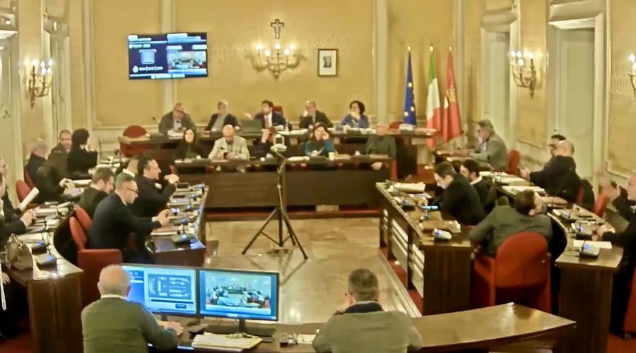 Acireale: via libera del Consiglio comunale alla “Rottamazione” delle entrate locali