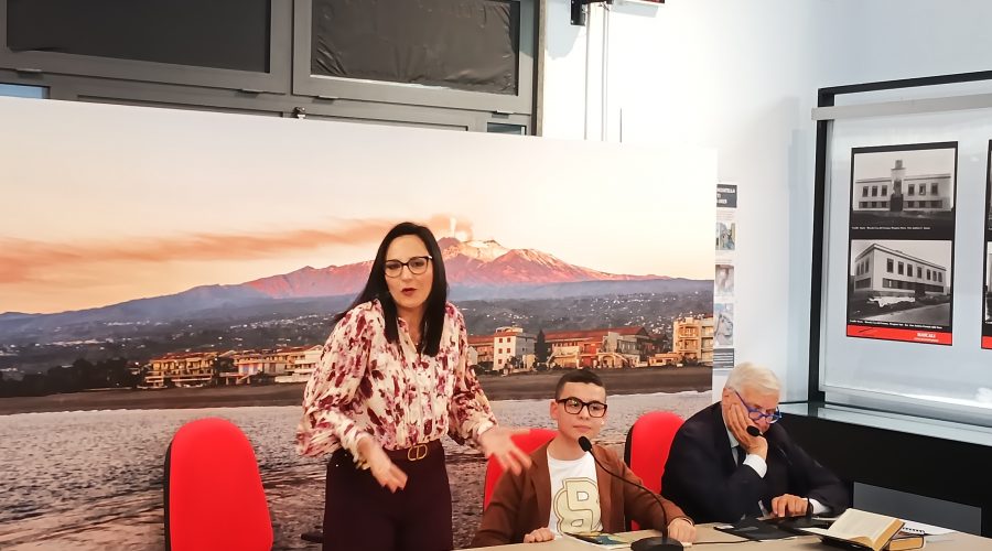 Mascali, presentato il libro del 13enne mascalese Edoardo Sorbello: “Analisi delle scelte e della psicologia di Napoleone”
