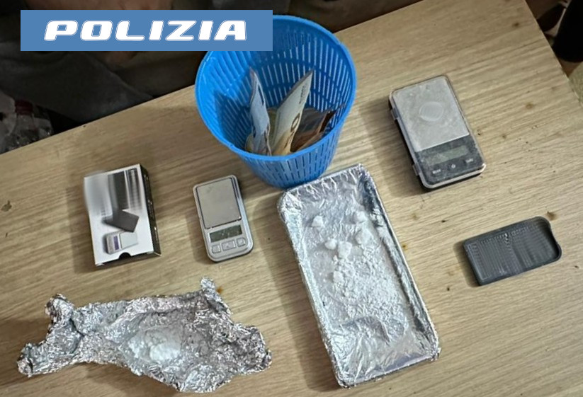 Blitz in una “crack room”: 2 pusher catanesi arrestati