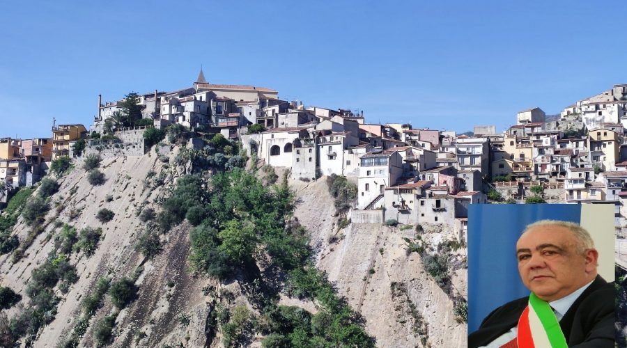 Motta Camastra, lo scontro tra il sindaco Blancato e l’ATO Me4 finisce in Procura