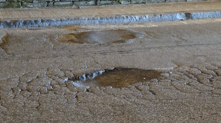 Giarre, emergenza buche: circa 250mila euro per rattoppare le strade. Ma è solo un primo passo