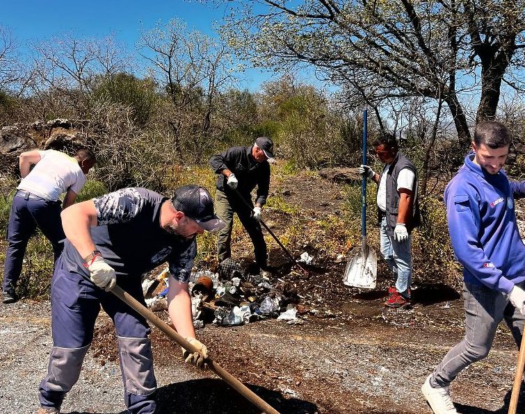 Castiglione, successo per la Giornata Ecologica Strade dell’Etna: rimossi 20.000 kg di rifiuti
