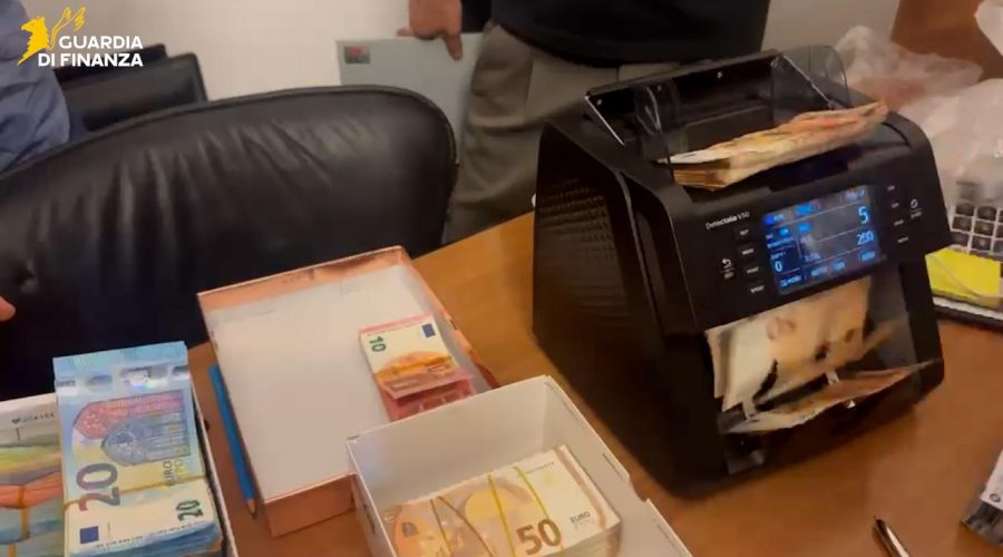 Bancarotta fraudolenta, sottrazione al pagamento delle imposte e autoriciclaggio: sequestrati beni per 6 milioni di euro. Misure cautelari per 4 persone VD