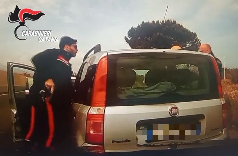 Sgominata banda specializzata nei furti con OBD: tre arresti VIDEO