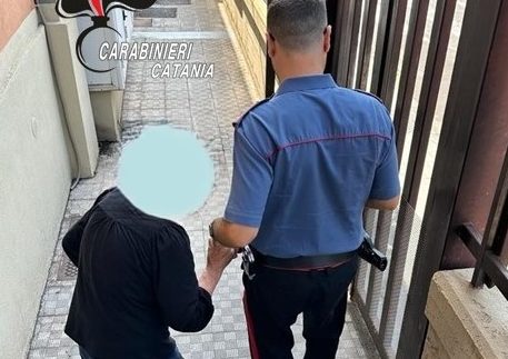 Anziana ingannata al telefono: i Carabinieri di Randazzo recuperano i gioielli e denunciano due uomini