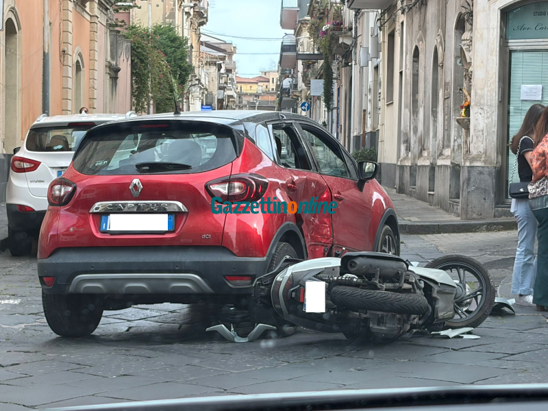 Giarre, scontro auto scooter in corso Italia: un ferito