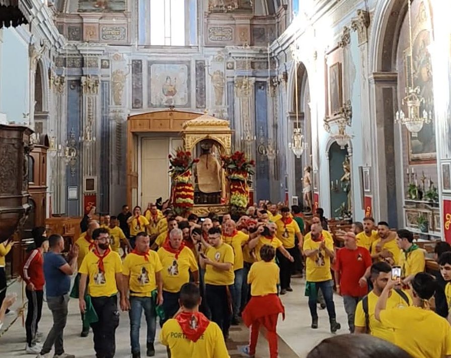 Calatabiano: rubato l’anello di San Filippo in chiesa, indagini in corso
