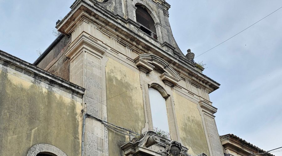Aci Catena, consegnati i lavori per la chiesa del SS. Sacramento
