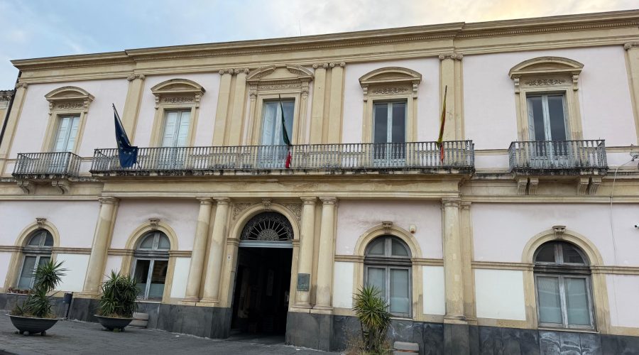 Giarre, servizi per le famiglie, l’ennesima beffa: il Comune non spende i fondi del Ministero