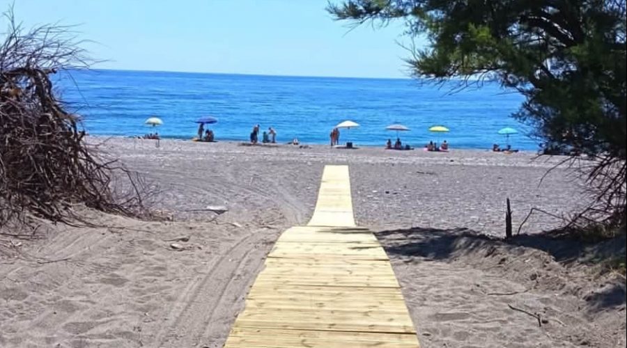 Marina di Cottone: servizi balneari potenziati e una spiaggia sempre più accessibile