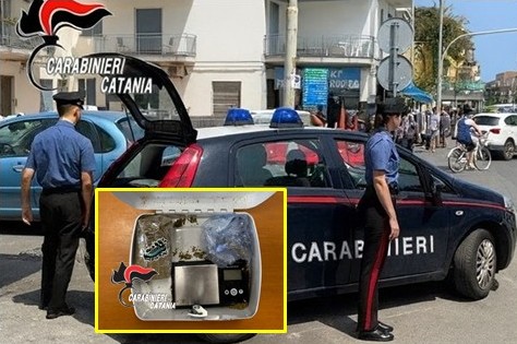 Beccato con la droga in casa: denunciato 60enne di Mascali