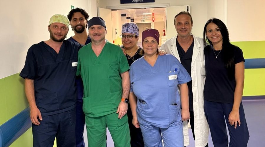 Ospedale di Acireale, impiantato un defibrillatore cardiaco sottocutaneo su un paziente di 32 anni