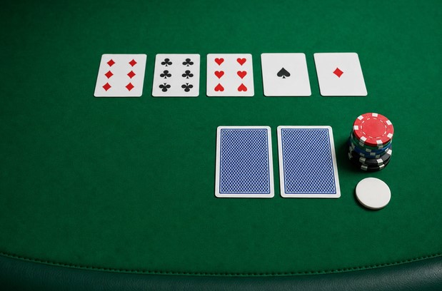 Caribbean Stud e Casino Hold’em: Pawnbet Casino spiega le differenze