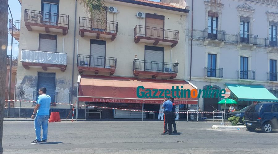 Riposto, lite sfocia nel sangue in una pescheria. Ucciso un uomo