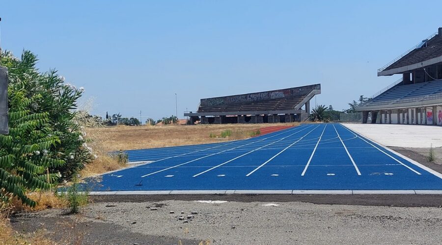 Giarre, campo d’atletica. Barbagallo: «Si rischia lo scempio di un bene costato milioni»