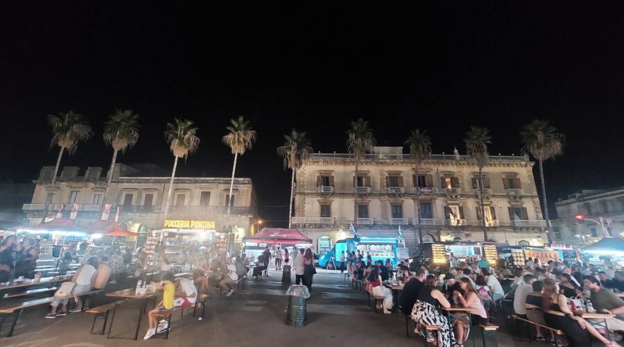 Giarre, si riaccende il dibattito sugli eventi in piazza Duomo
