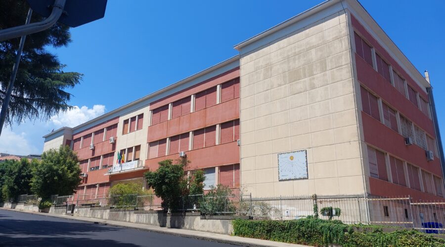 Giarre, manutenzione liceo “Amari”: i lavori aggiudicati a una ditta dell’agrigentino