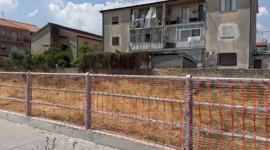 Fiumefreddo, una nuova area giochi e verde in Contrada Vignagrande: consegnati i lavori