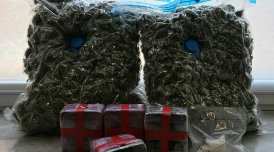 In garage nascondeva quasi 4 kg di droga: arrestato