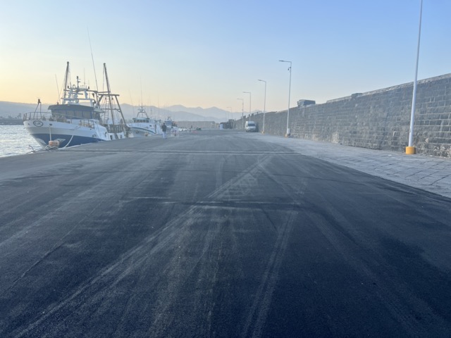 Porto di Riposto, completati gli interventi al molo commerciale. Vasta: “Un primo traguardo per restituire il porto alla marineria”
