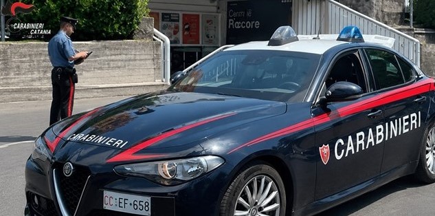 Ruba un iPhone al supermercato: individuata e denunciata 46enne di Santa Venerina