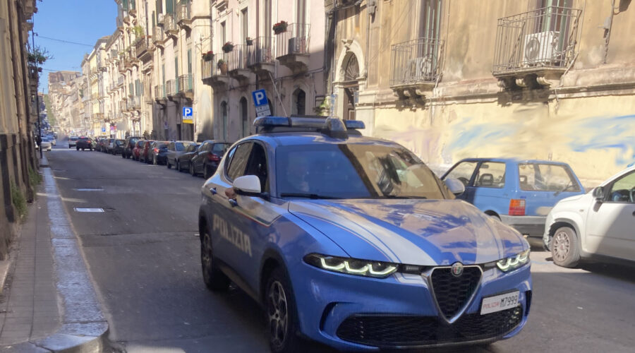Pedina e perseguita l’ex moglie: arrestato 49enne