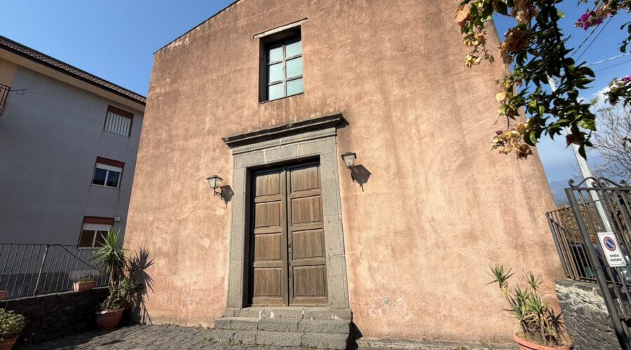 Giarre riscopre il suo patrimonio: visite straordinarie alle cripte dell’antica chiesa di San Matteo VIDEO