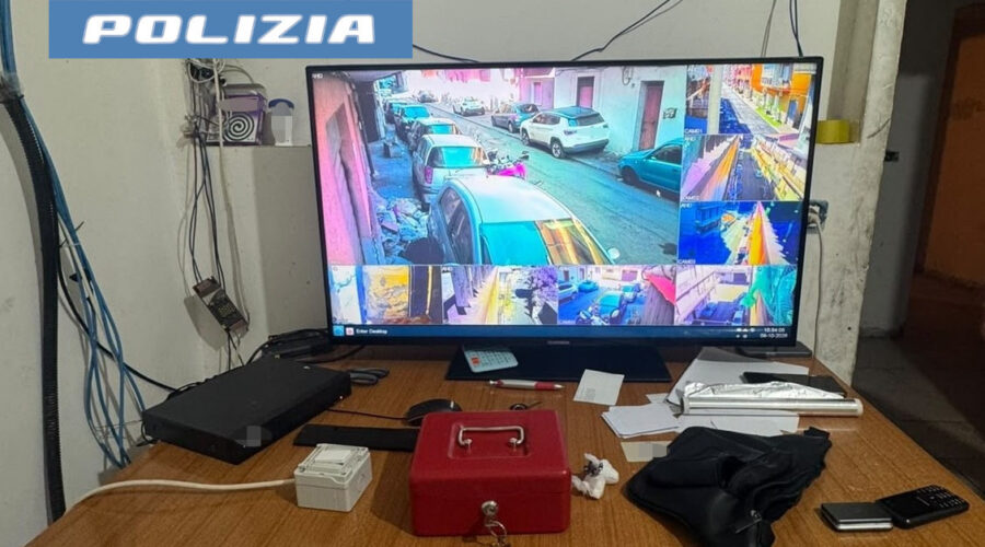 Finge di essere un cliente e si fa vendere il crack: arrestato 22enne