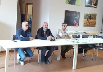 ​Zafferana Etnea, l'inviato del TG1 Giuseppe La Venia incontra gli alunni della "De Roberto"