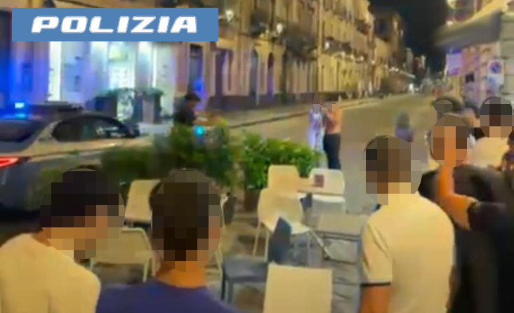 “Scatta la punizione”, in 40 contro due giovani egiziani con mazze e spranghe: 15 misure cautelari ad Acireale