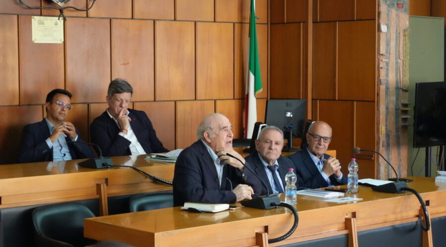 Giarre, il Premio “Biagio Andò” celebra gli 80 anni della Costituzione: quattro incontri nelle scuole per educare alla politica
