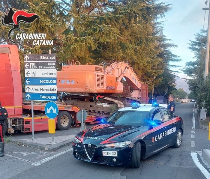 Assalti ai bancomat e furti di mezzi da lavoro: controlli dei Carabinieri nel Catanese. Arrestato 64enne VIDEO