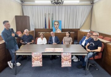 Mascali d&rsquo;Autunno, il ministro Nello Musumeci ospite del primo weekend de &lsquo;La Contea dei libri&rsquo;