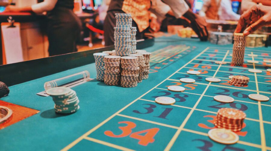 Casinò dal vivo in Italia: cosa dice l’Istat su roulette e baccarat e come funziona il tavolo in streaming