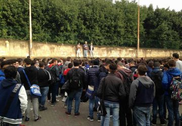 Catania: giornata mondiale degli studenti. Lps: “Autogestione nelle scuole”