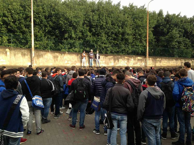 Catania: giornata mondiale degli studenti. Lps: “Autogestione nelle scuole”