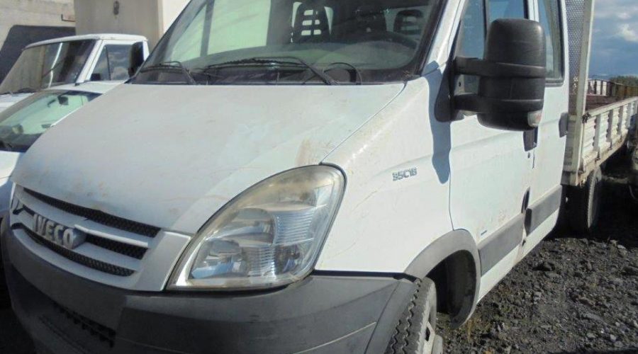 Paternò, travolge un anziano e scappa via: identificato. E’ un 16enne