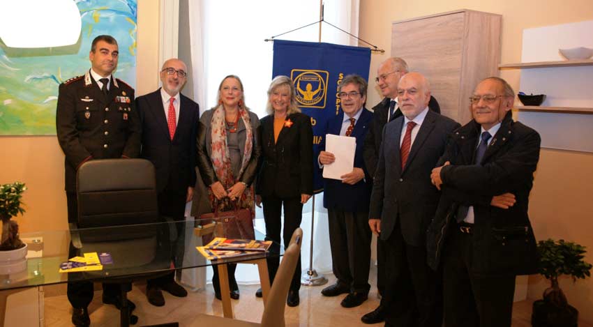 Catania, inaugurata la “stanza tutta per sé”, un ufficio per le vittime di abusi e violenze