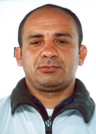 Catania, scippa un anziano sotto gli occhi dei poliziotti. Inseguito e arrestato