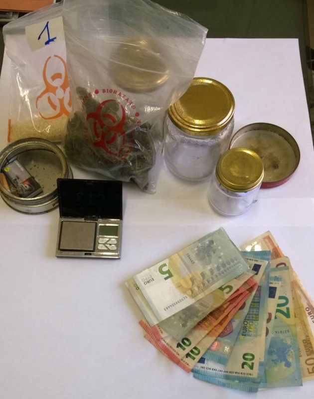 Fiumefreddo, cocaina e marijuana in casa: arrestato
