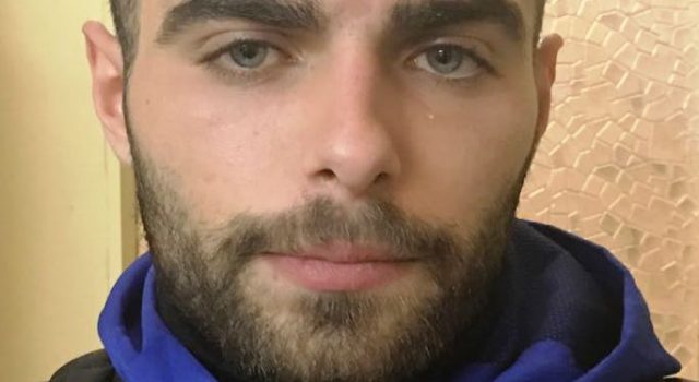 Per nascondere la droga da spacciare usavano l’ovetto Kinder. Tre arresti